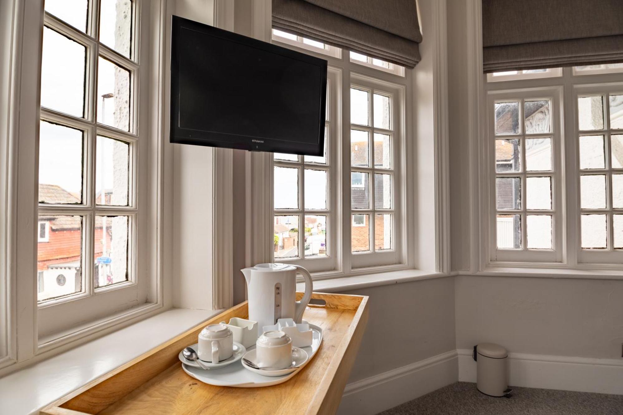 The Bay Hotel Pevensey Buitenkant foto